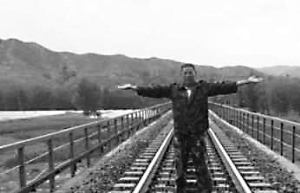 河北村民冒死攔火車獎(jiǎng)勵(lì)1萬元