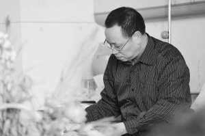 趙廷平在醫(yī)院接受恢復(fù)性治療。本報記者 郝子朔 攝