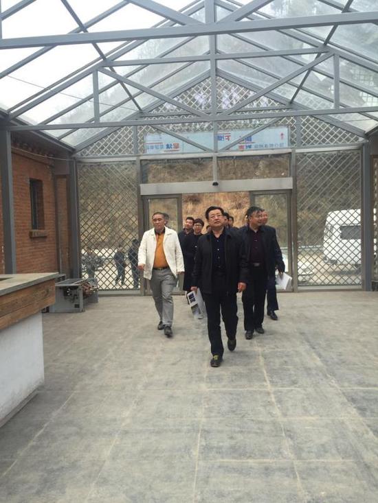 承德市副市長蘇鐵成視察承德市中國興隆·觀星小鎮(zhèn)旅游度假項目。