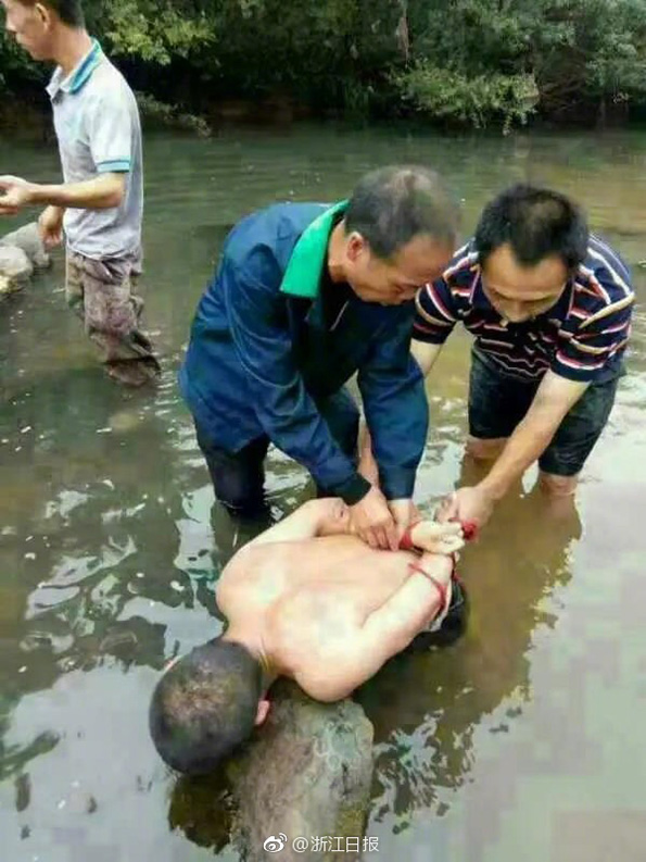 11名群眾圍捕姚常鳳細(xì)節(jié):圍追堵截逼得他舉手投降