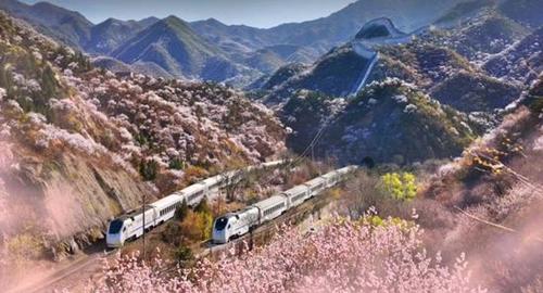 長城腳下動土:新詹天佑把百年“人”字改成“大”字